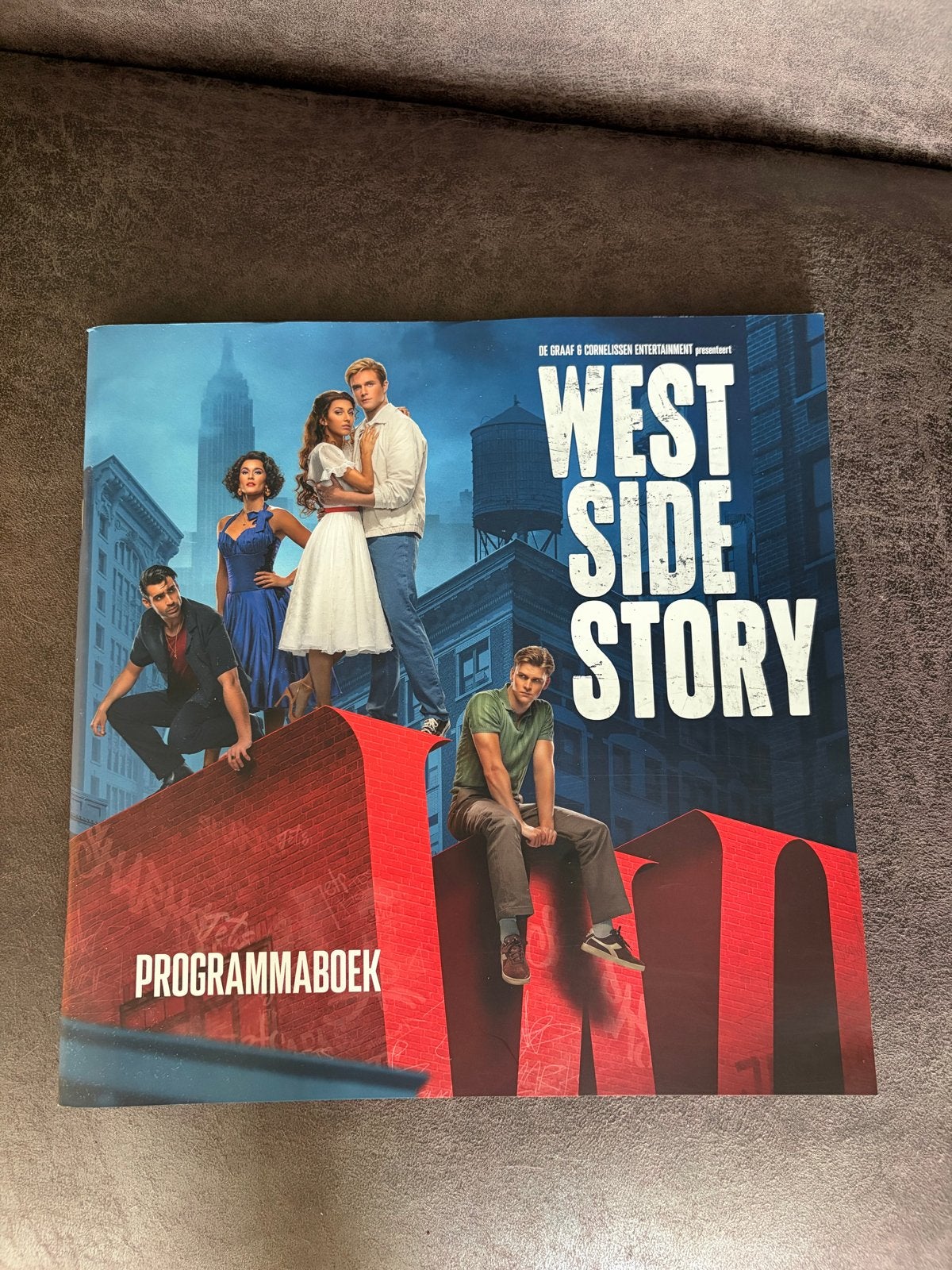 Musical West Side Story Programmaboek, Boeken, Literatuur, Zo goed als nieuw, Nederland, Ophalen of Verzenden
