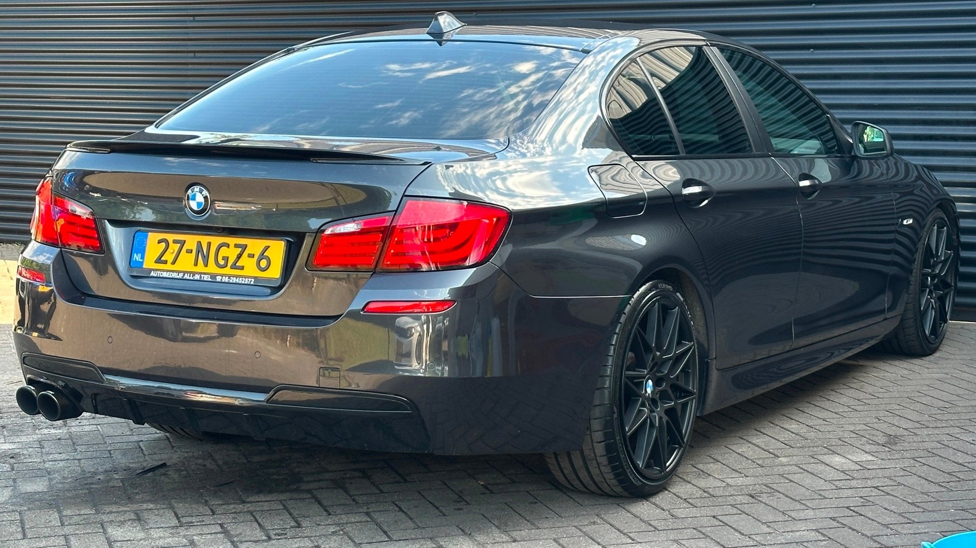 BMW 5-serie 528i High Executive | M-sport | Adaptive cruise, Euro 5, Achterwielaandrijving, Gebruikt, Zwart