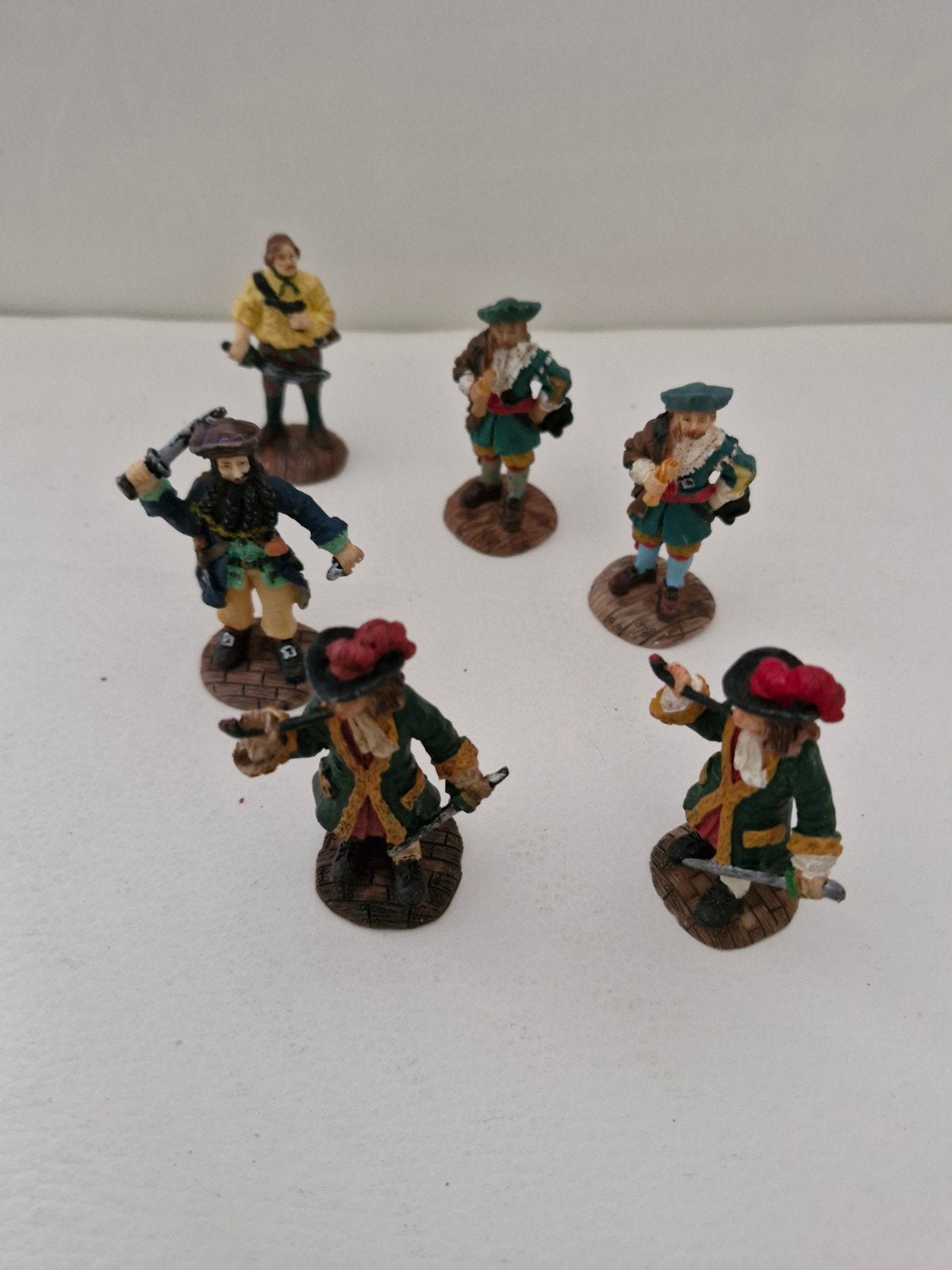 Set van 6 historische figuren, 6x3 cm, Ophalen of Verzenden, Gebruikt