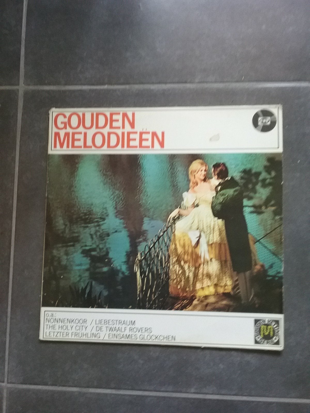 LP "GOUDEN MELODIEËN" UIT de Gouden Serie Ketting, Ophalen of Verzenden, Zo goed als nieuw, Romantiek, 12 inch