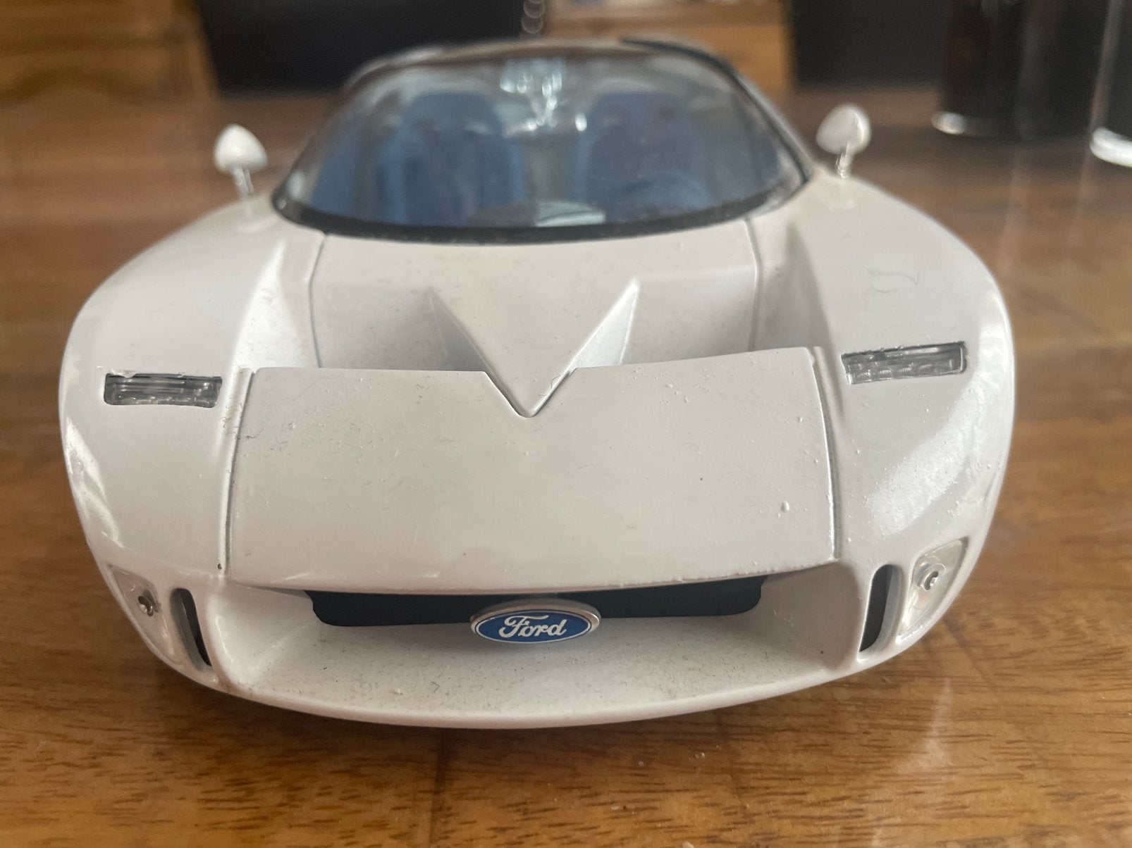 Ford.  Gt90.  V12.       1.18, Ophalen of Verzenden, Zo goed als nieuw