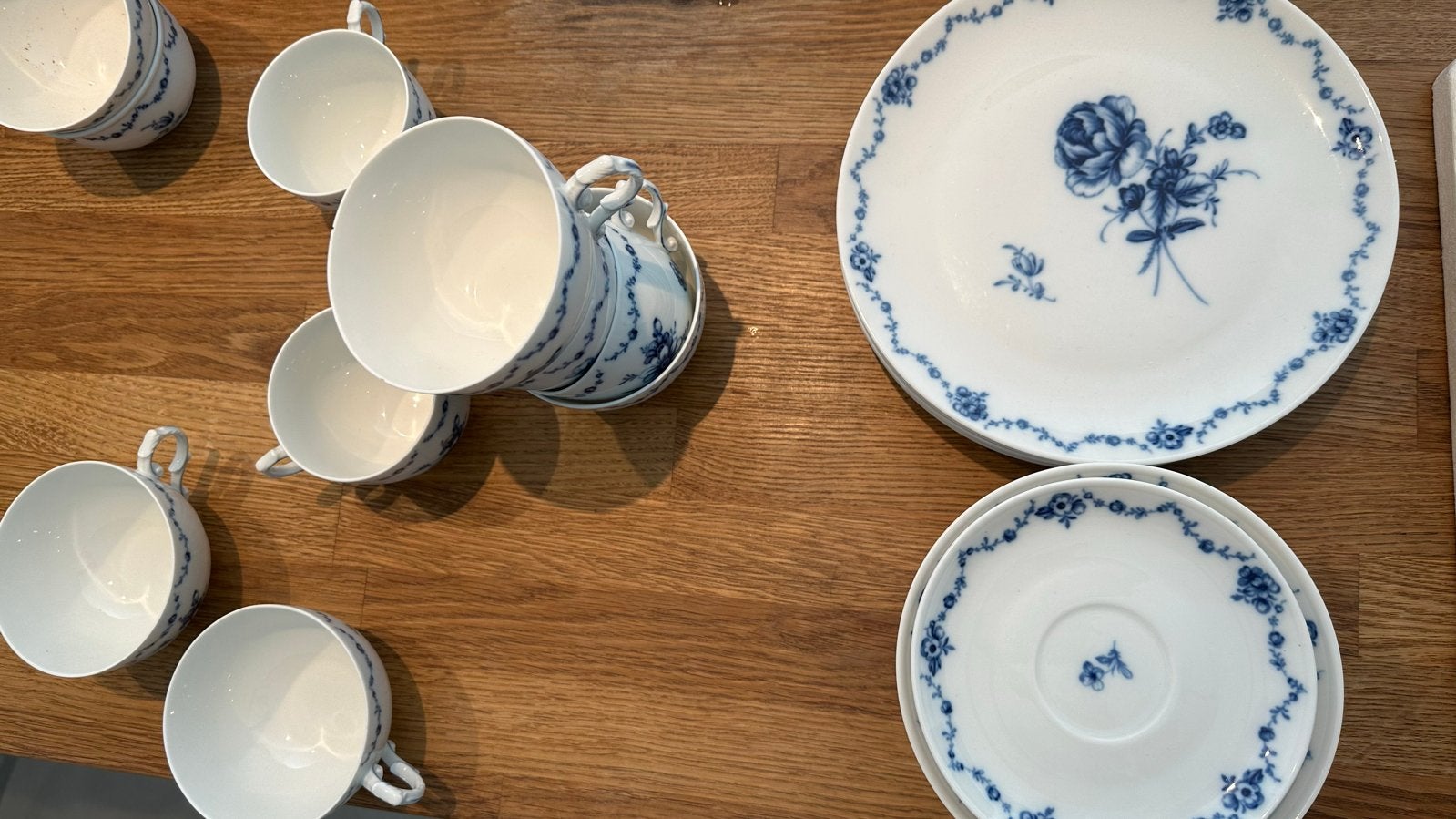 Prachtig Royal Copenhagen theeservies - Blauw Geribbeld, Antiek en Kunst, Ophalen