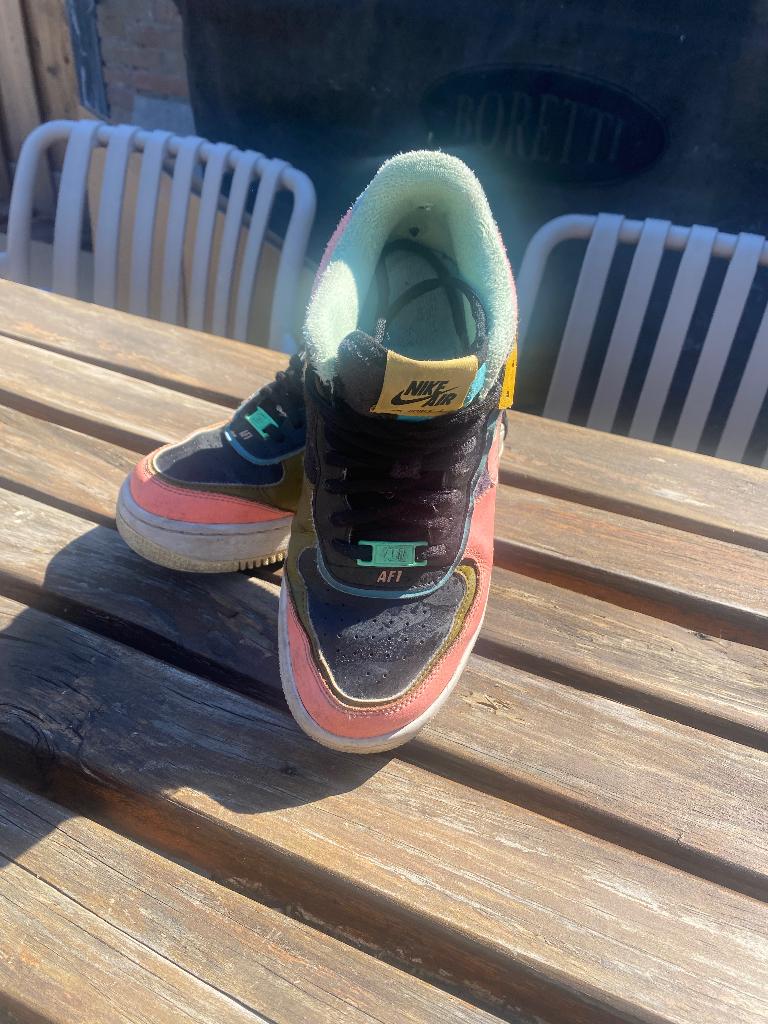 Nike aire force 1 unieke editie., Ophalen, Overige kleuren, Nike, Sneakers of Gympen