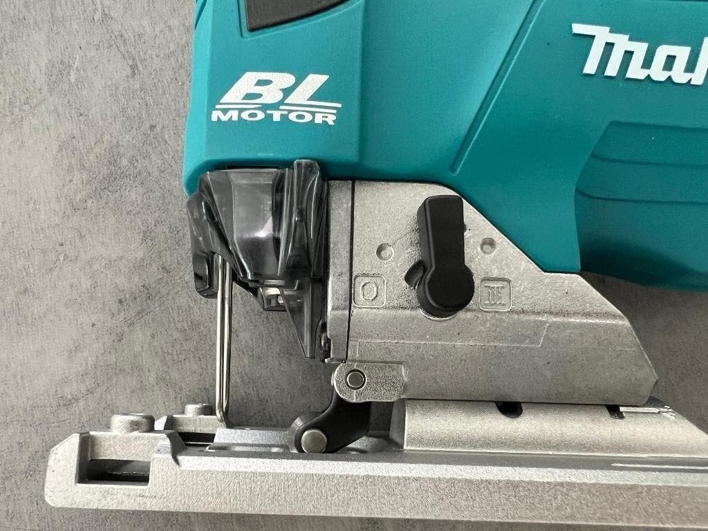 MAKITA 18V ACCU DECOUPEERZAAG DJV182ZJ BRUSHLESS lxt WIPZAAG, 75 tot 150 cm, Overige typen, Nieuw, Ophalen of Verzenden
