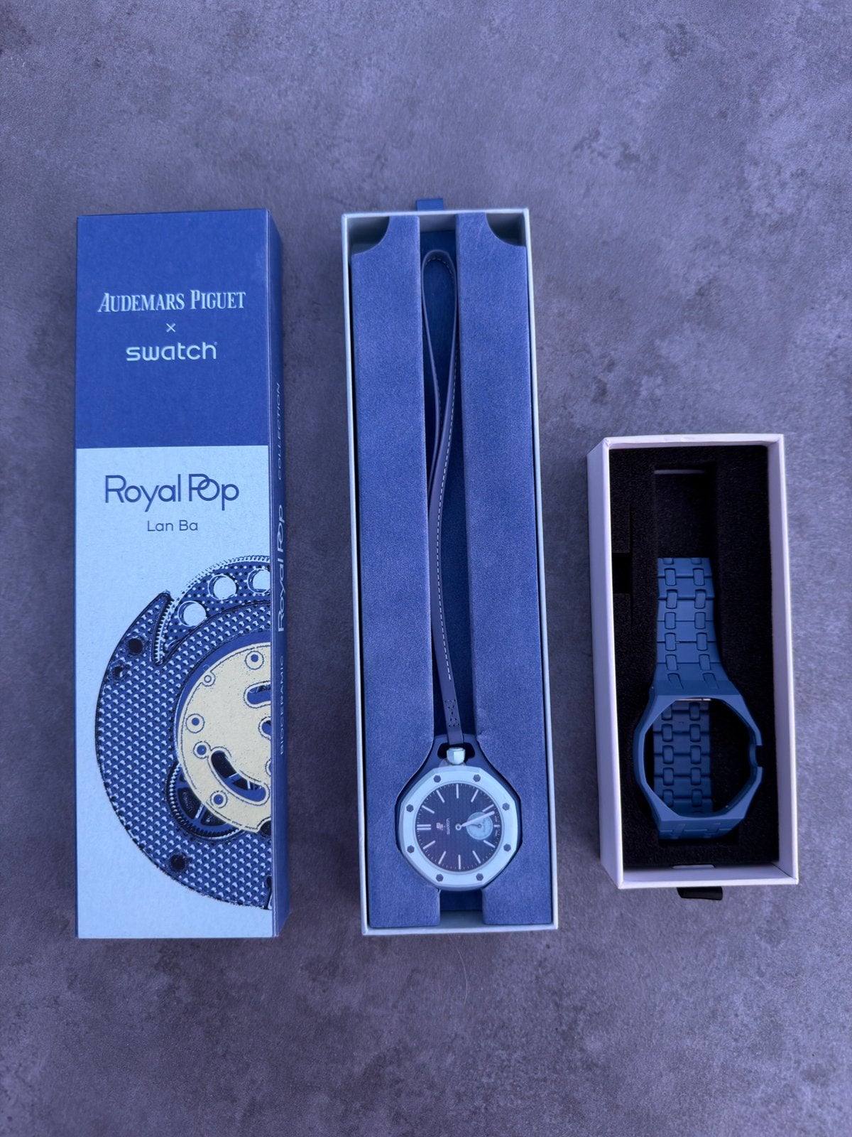 AP x Swatch Royal Pop Lan Ba - Origineel, --, Nieuw, Ophalen of Verzenden, --