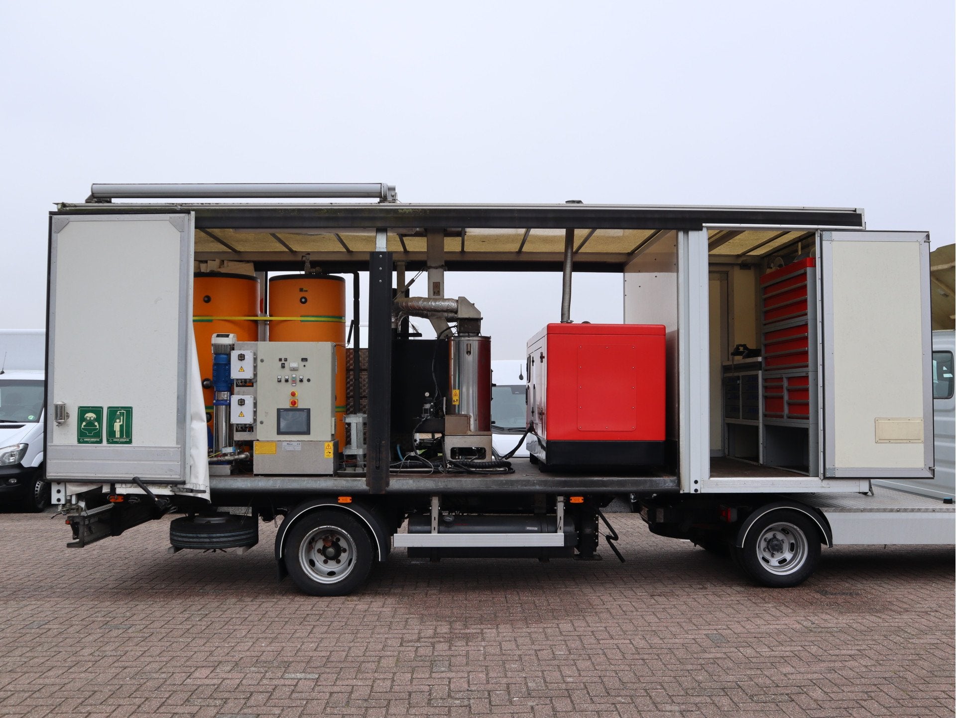 Iveco Daily 40C21 3.0 Be-Trekker + Waterzuivering Trailer +, Auto's, Bestelauto's, Euro 5, Gebruikt, 4 cilinders, Iveco