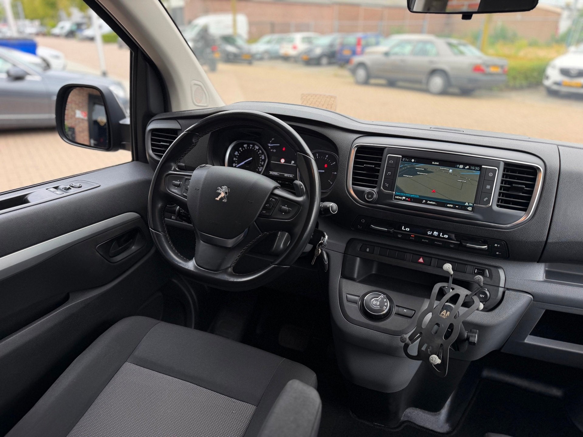 Peugeot Expert 2.0 BlueHDI Automaat 177PK 180 Extra Long Asp, Auto's, Dealer onderhouden, Stof, Gebruikt, Origineel Nederlands