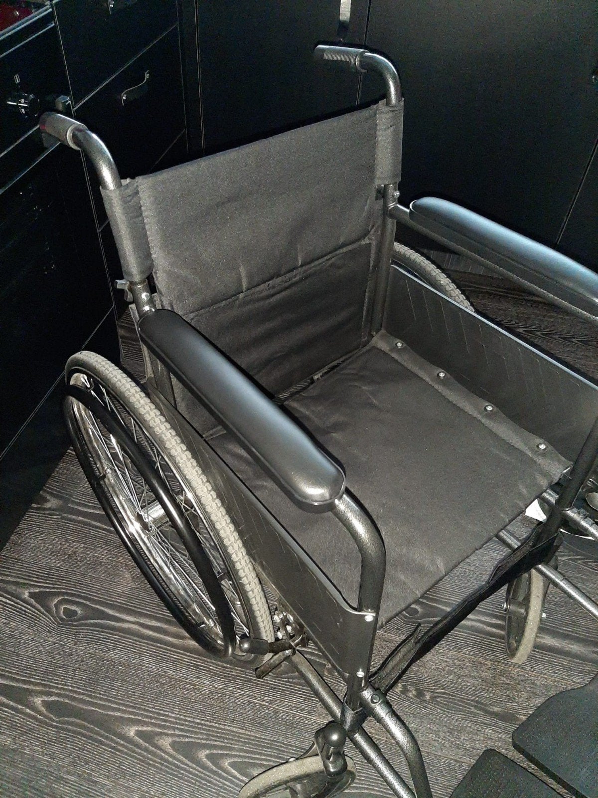 rolstoel incl zitkussen, geschikt t/m 120kg, Ophalen, Inklapbaar, Gebruikt, Duwrolstoel