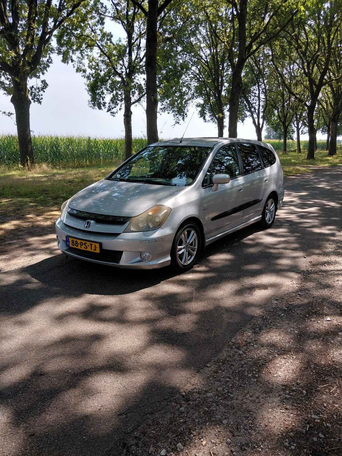 Honda Stream 2.0 V-TECH AUT 2004 Grijs 6 pers nieuwe apk, 1998 cc, Stof, 75 €/maand, Particulier