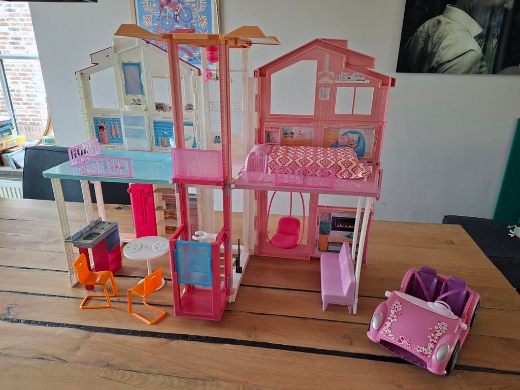 Groot Barbiehuis met werkende lift en meubels, Ophalen, Gebruikt, Poppenhuis