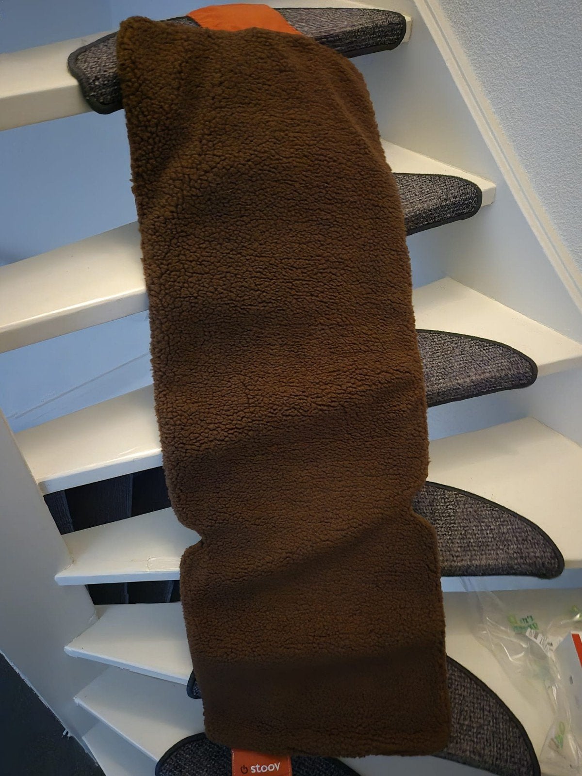 Stoov Big Hug warmtekussen - Gebruikt maar in goede staat, Ophalen of Verzenden, Gebruikt, Bruin, Textiel