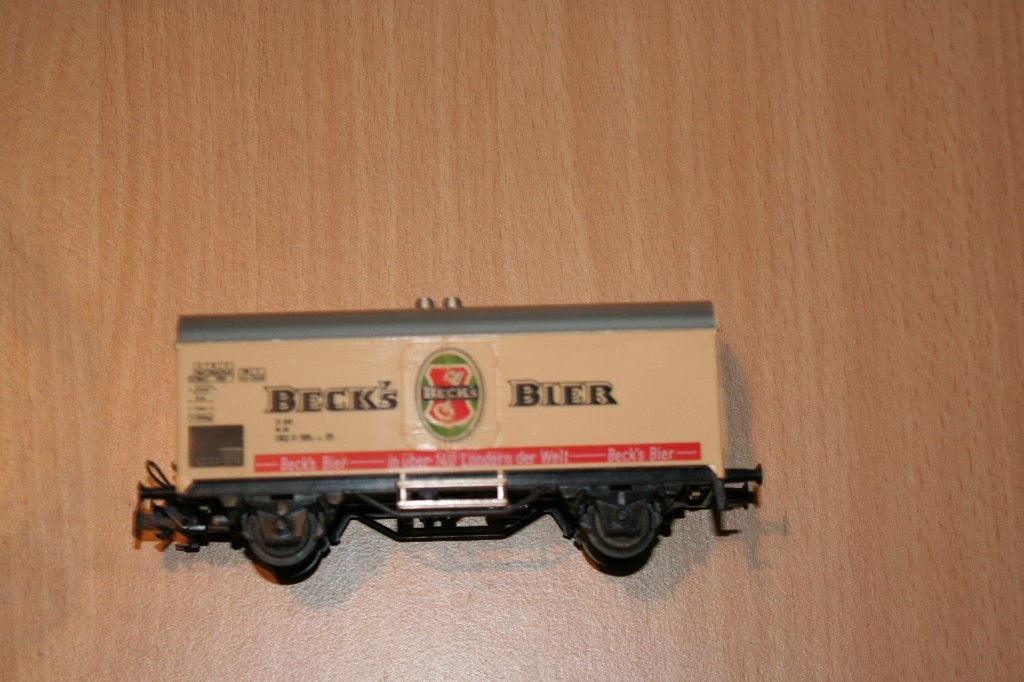 HO Marklin Beck's Bier., Ophalen, Wisselstroom, Wagon, Zo goed als nieuw