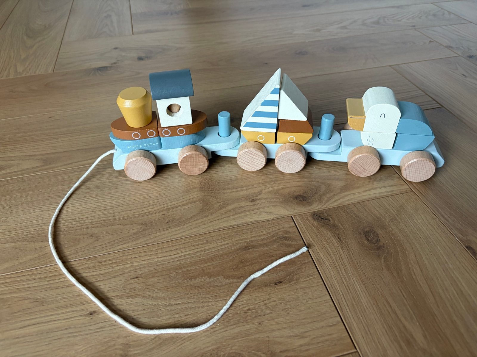 Little Dutch houten trein met blokken - Zeilboot en Eend, Ophalen of Verzenden, Gebruikt, Overige typen, Met wieltjes