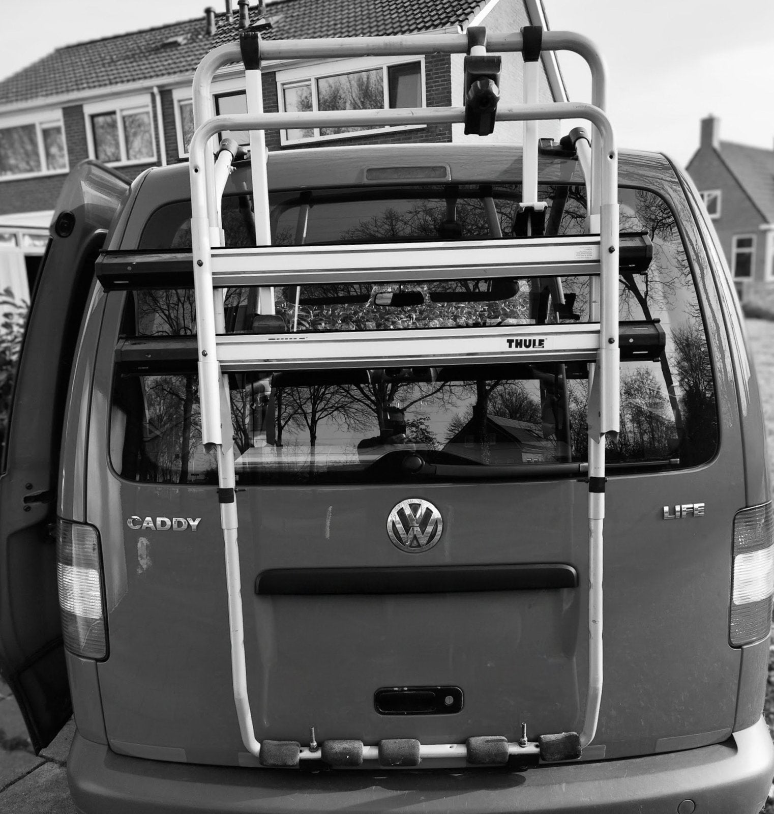 Thule fietsdrager voor de achterklep, hier op een VW Caddy, Ophalen, Gebruikt, Achterklepdrager
