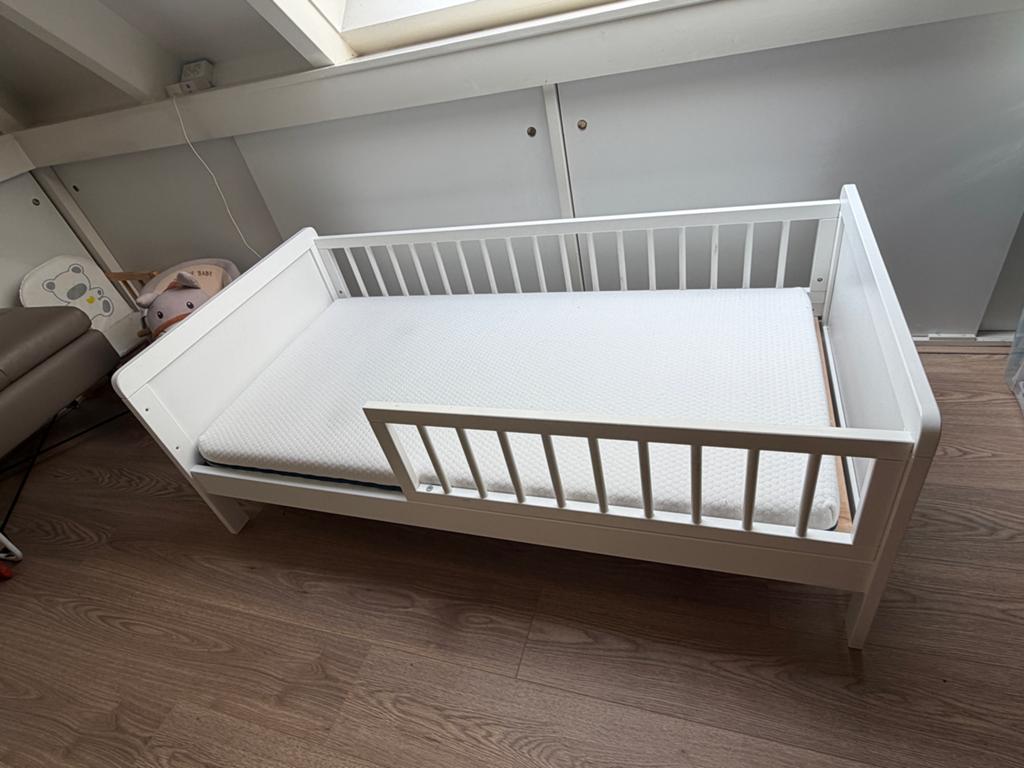 Petite Amélie peuterbed met AeroSleep matras wit, Ophalen, Zo goed als nieuw, Overige typen