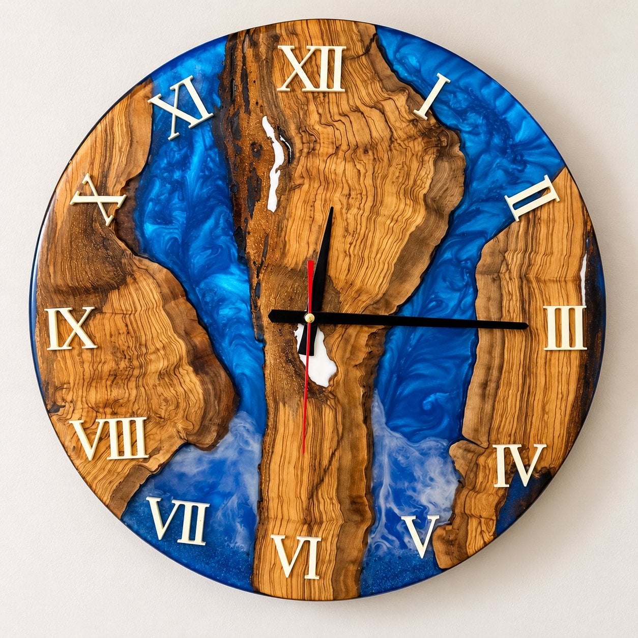 Handgemaakte houten epoxy wandklok, Antiek en Kunst, Ophalen of Verzenden