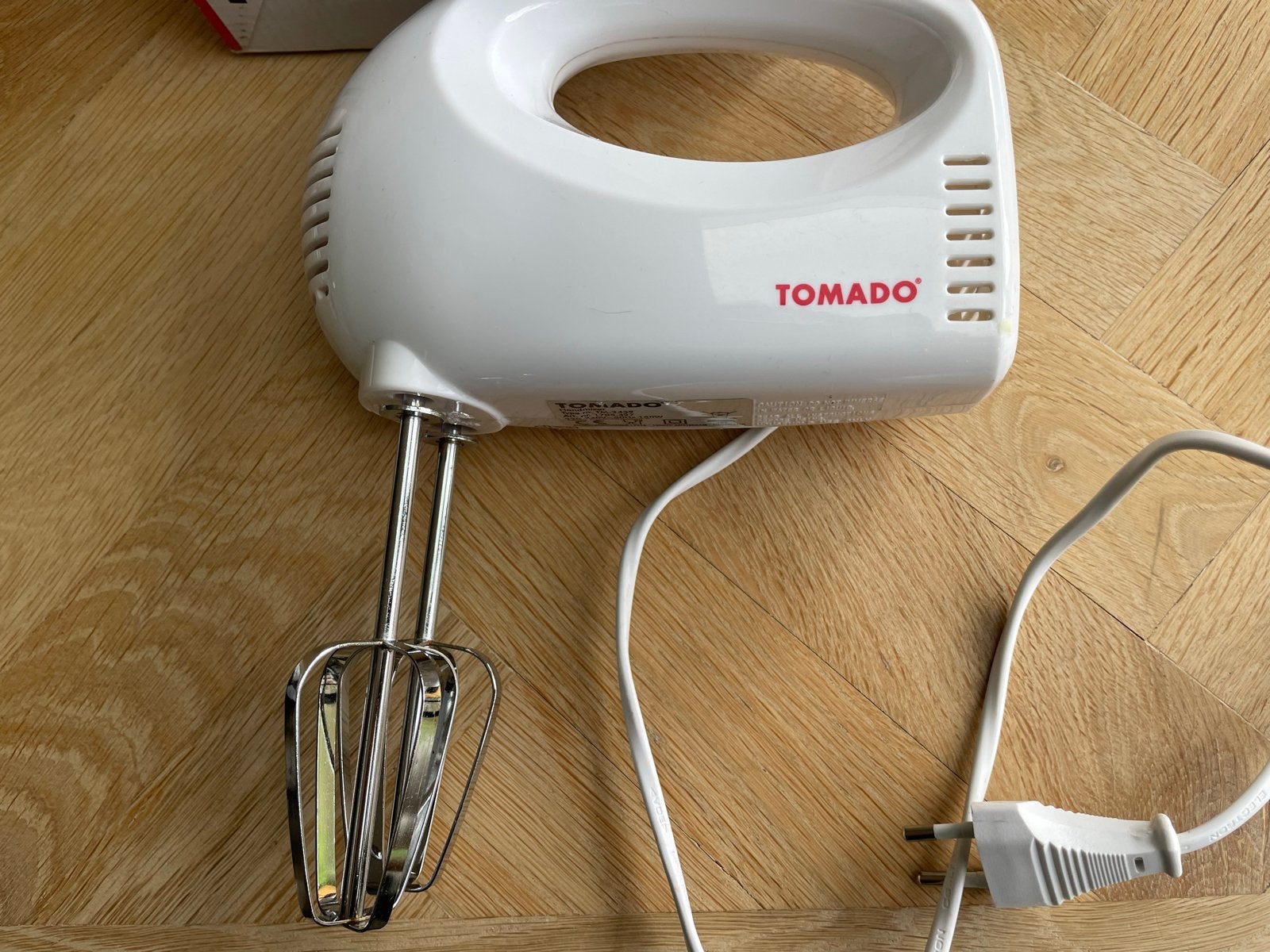Tomado Handmixer TM-2439 - Zonder deeghaken, Witgoed en Apparatuur, Keukenmixers, Ophalen, Gebruikt, 3 snelheden of meer, Vaatwasserbestendig