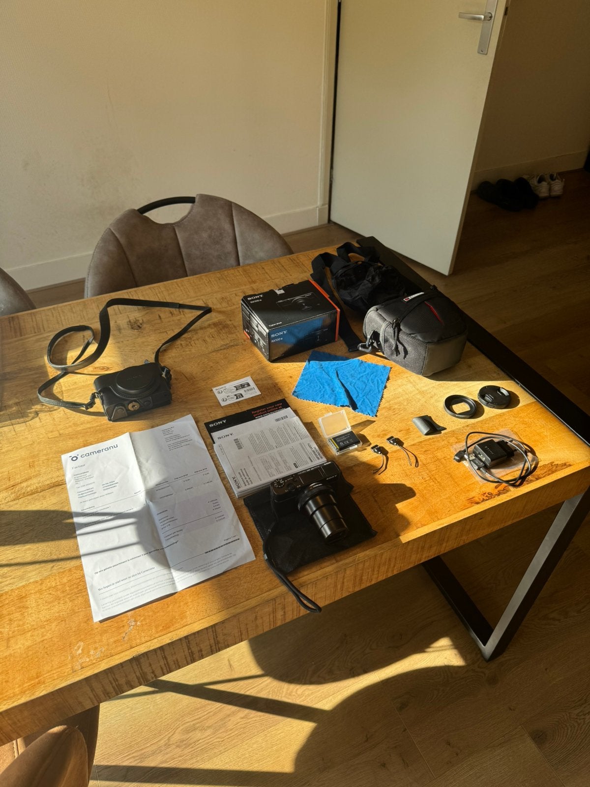 Sony DSC-RX100M7 met Garantie en accessoires, Audio, Tv en Foto, Fotocamera's Digitaal, Ophalen, Screenprotector, Ingebouwde flitser