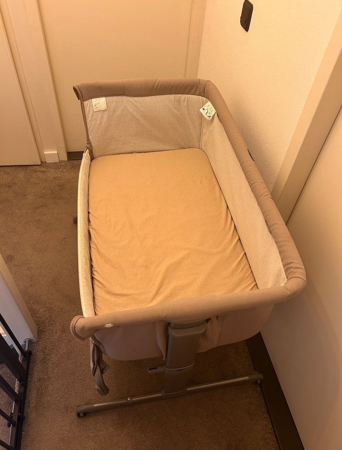 Chicco Next2Me Wieg/Co-sleeper - Beige, Kinderen en Baby's, Ophalen, Gebruikt, Wieg