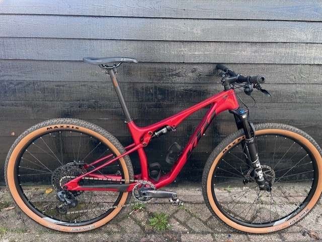 Demofiets KTM Scarp elite AXS maat M, Fietsen en Brommers, Fully, Zo goed als nieuw, Kreitenmolenstraat 43, De tweewieler udenhout