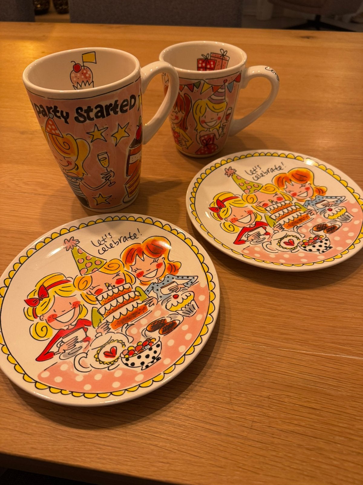 Blond Amsterdam set (2 bekers en 2 bordjes), Overige typen, Ophalen of Verzenden, Zo goed als nieuw, Overige stijlen