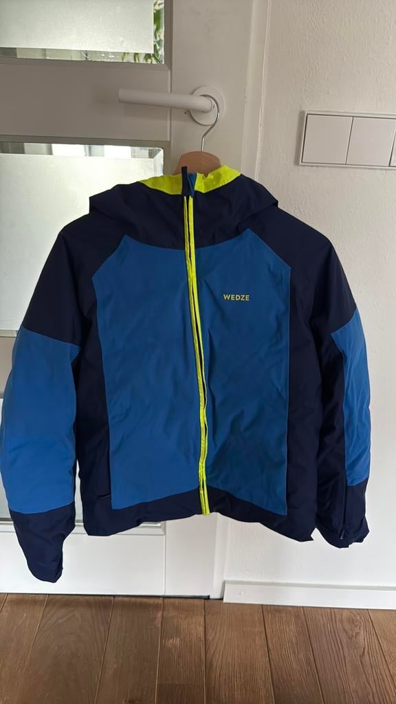 2 Ski-jassen + broek + thermokleding set van 3- maat 143-152, Kinderen en Baby's, Ophalen, Zo goed als nieuw, Jongen of Meisje