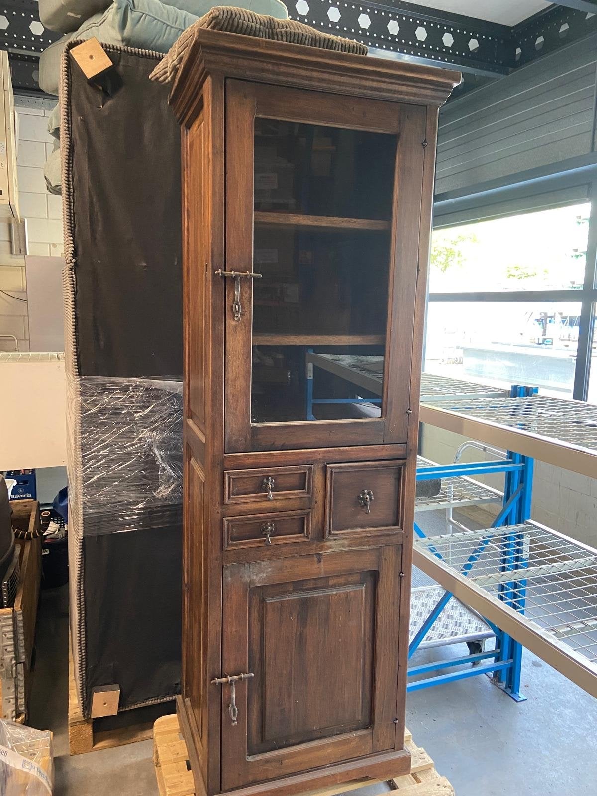 Antieke houten vitrinekast met lades, Antiek en Kunst, Ophalen