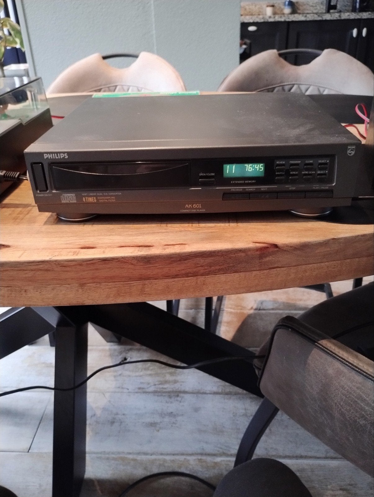 Vintage Philips AK601 cd speler midi size 36cm speelt goed, Ophalen, Gebruikt, Philips
