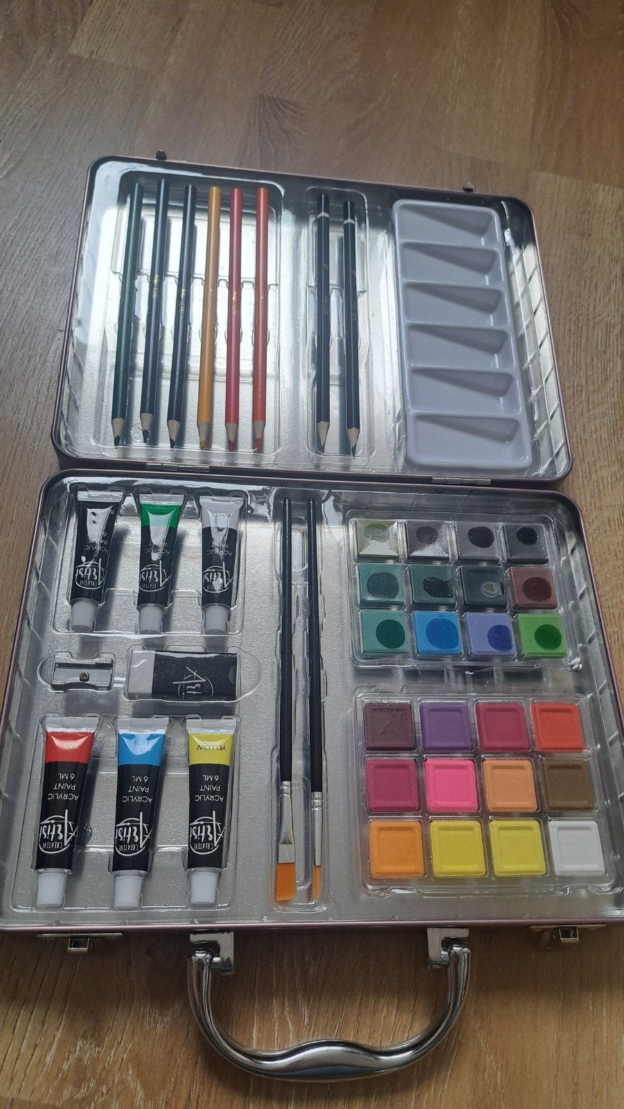 NIEUW! Complete Schilderset in Koffer, Hobby en Vrije tijd, Schilderen, Ophalen of Verzenden, Nieuw, Acrylverf