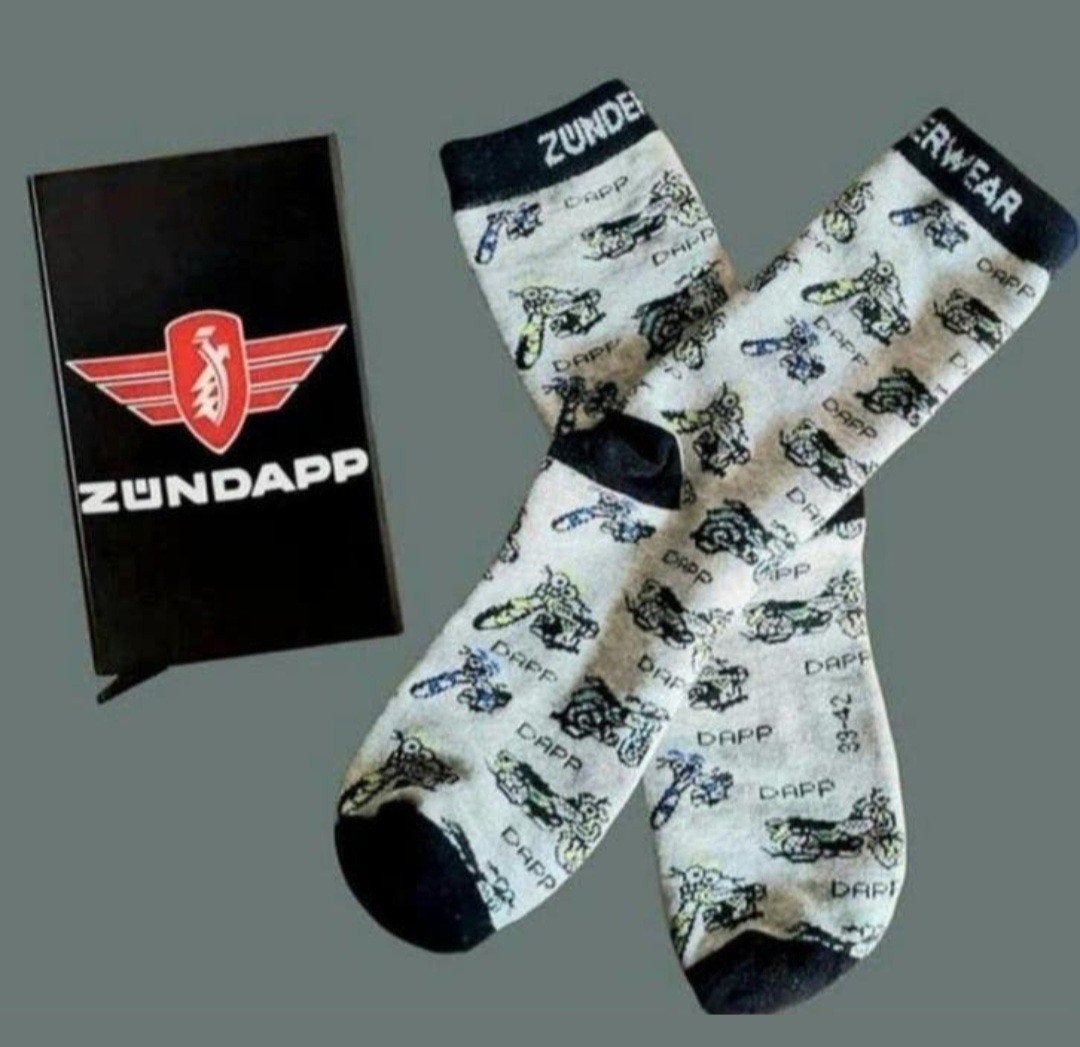 ZUNDAPP SOKKEN + PASJES HOUDER ZUNDAPP, Kleding | Heren, Ophalen of Verzenden, Nieuw