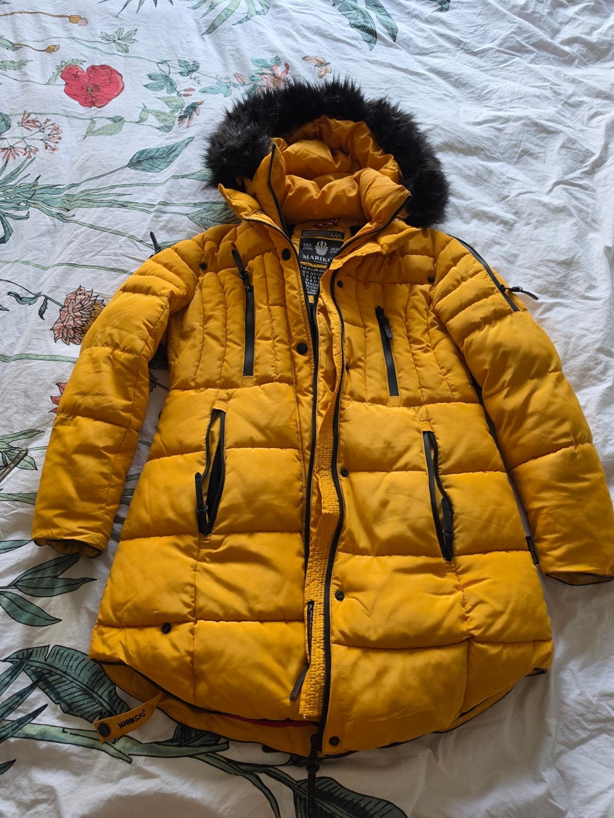 Marikoo winterjas maat xl - Geel met afneembare capuchon, Kleding | Dames, Jassen | Winter, Marikoo, Geel, Maat 46/48 (XL) of groter