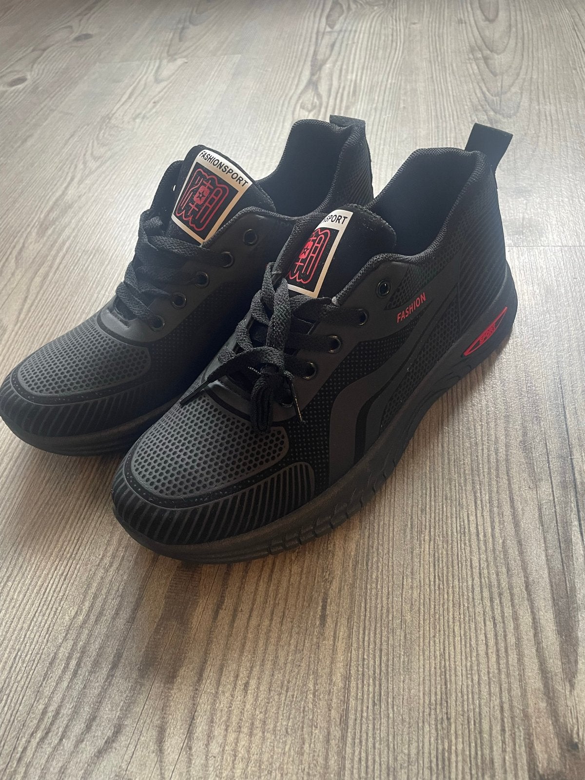 Zwarte sneakers - horeca werkschoen. comfortabel en stijlvol, Ophalen, Zwart, Nieuw, Sneakers of Gympen
