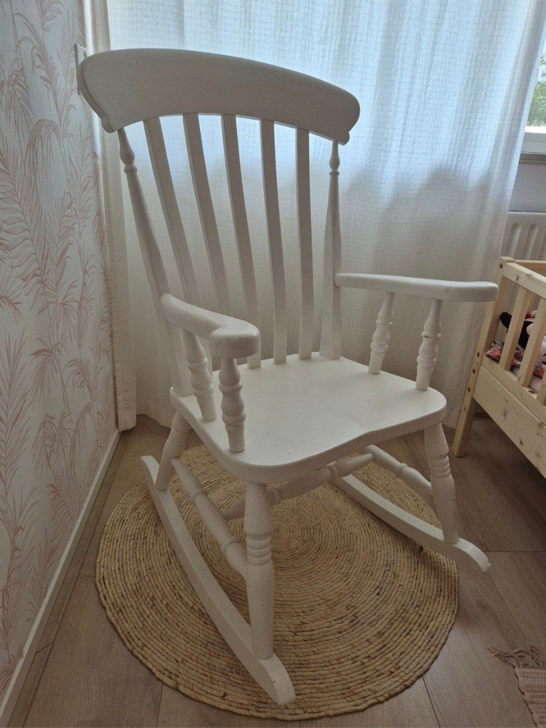 Houten schommelstoel wit vintage (eventueel incl. vachtje), Ophalen, Gebruikt, Stoel(en)