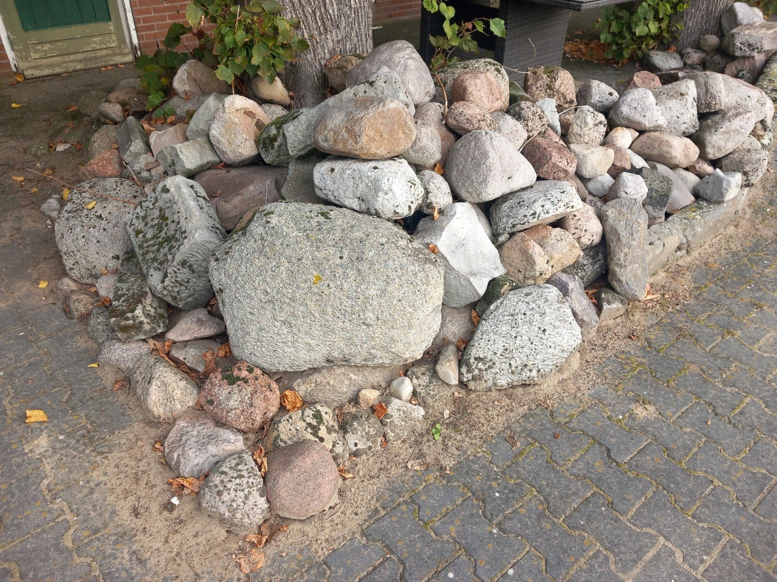 Diverse natuurstenen rotsen en keien voor tuin of decoratie, Tuin en Terras, Ophalen, Overige materialen, Gebruikt, Kei