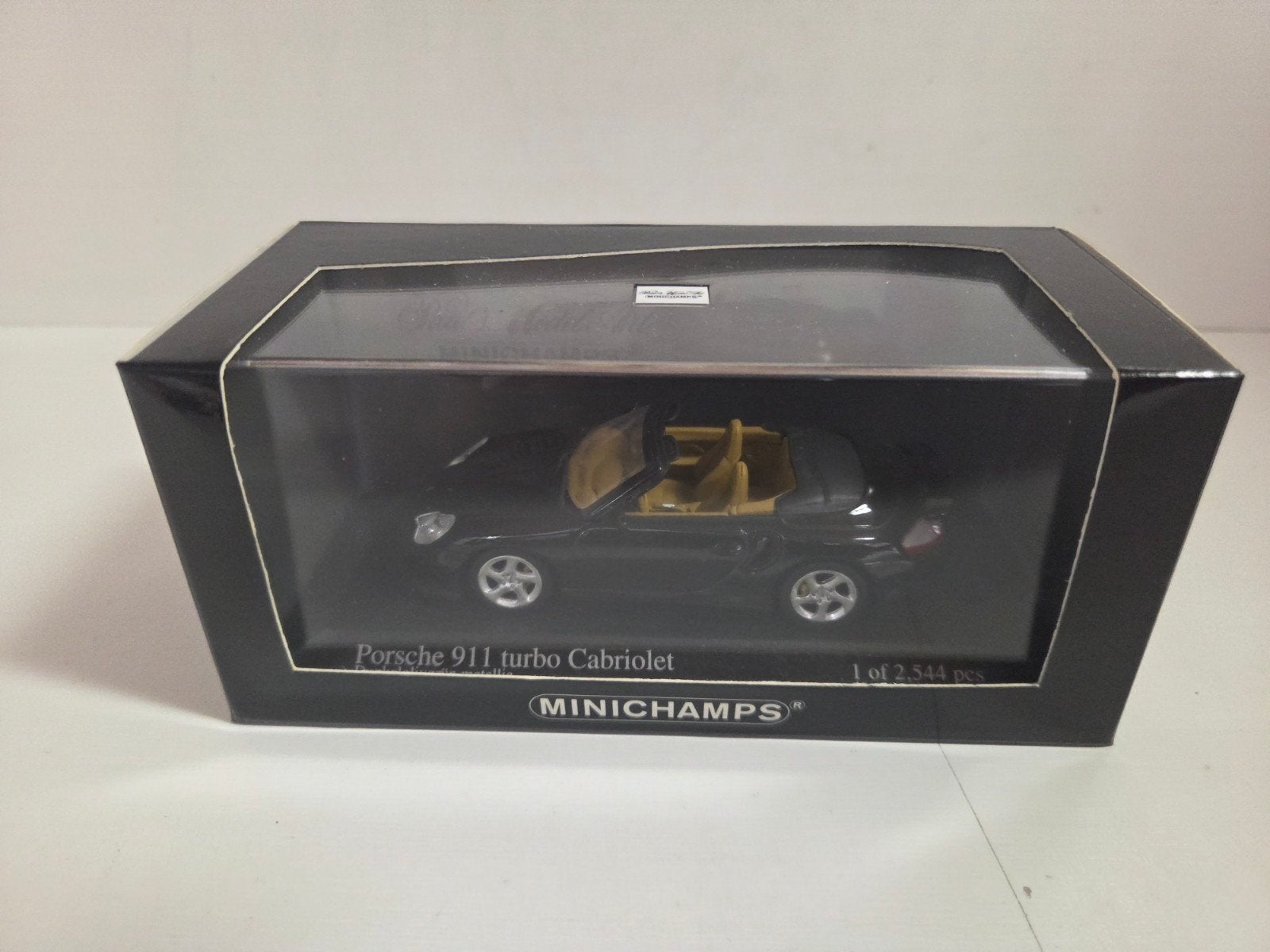 Minichamps Porsche 911 turbo cabriolet, Hobby en Vrije tijd, Modelauto's | 1:43, Auto, ., Ophalen of Verzenden, Zo goed als nieuw