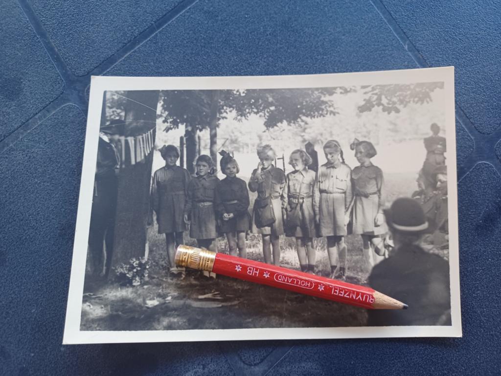 FOTOKAART padvindsters met Prinses Beatrix 1946 (50), Ophalen, 1940 tot 1960, Ongelopen, Sterren en Beroemdheden