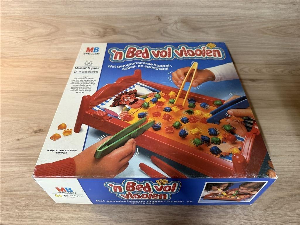 Een bed vol vlooien - s3230, Verzenden, Zo goed als nieuw
