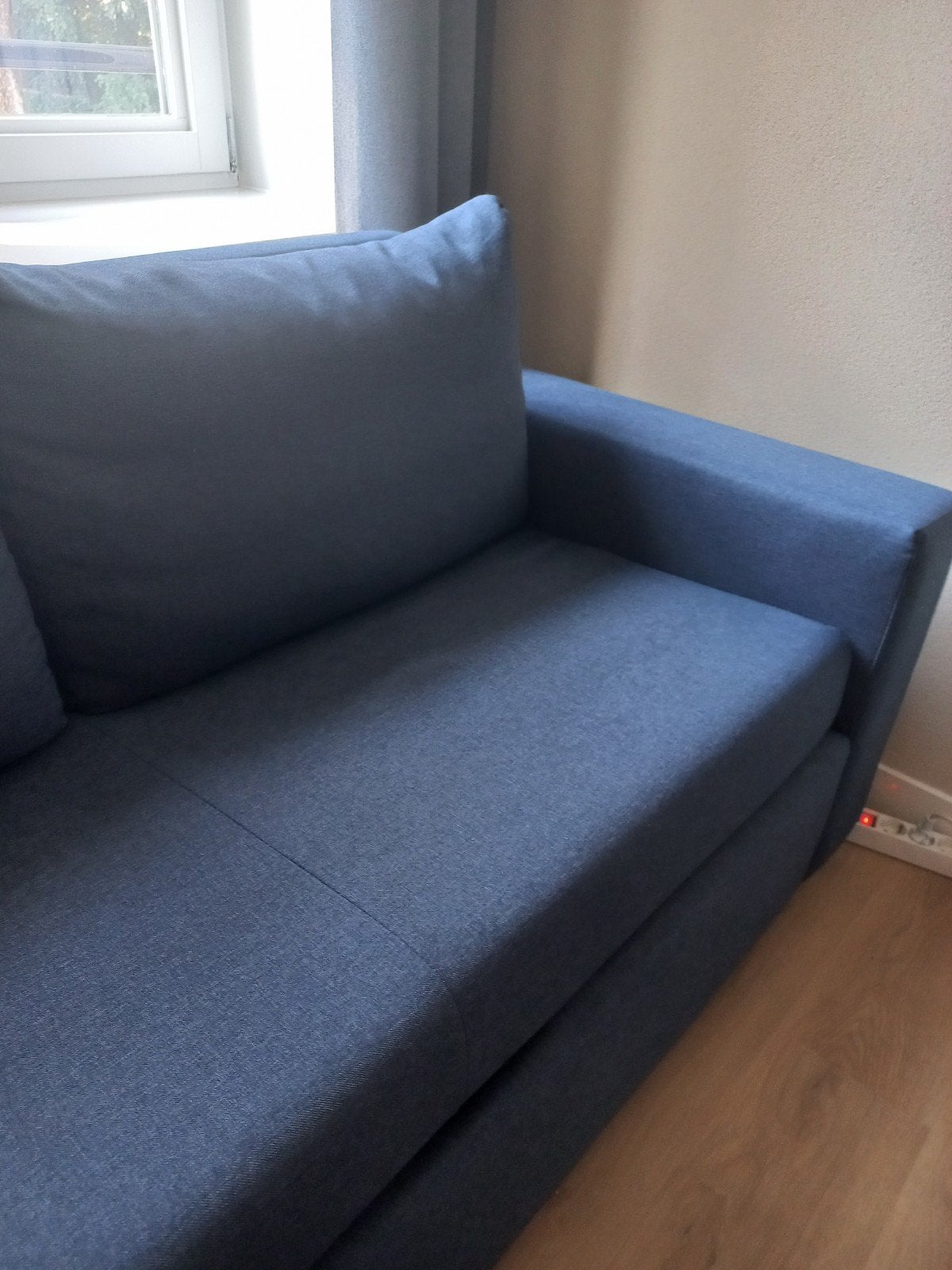 Foto 3 van Slaapbank Blauw