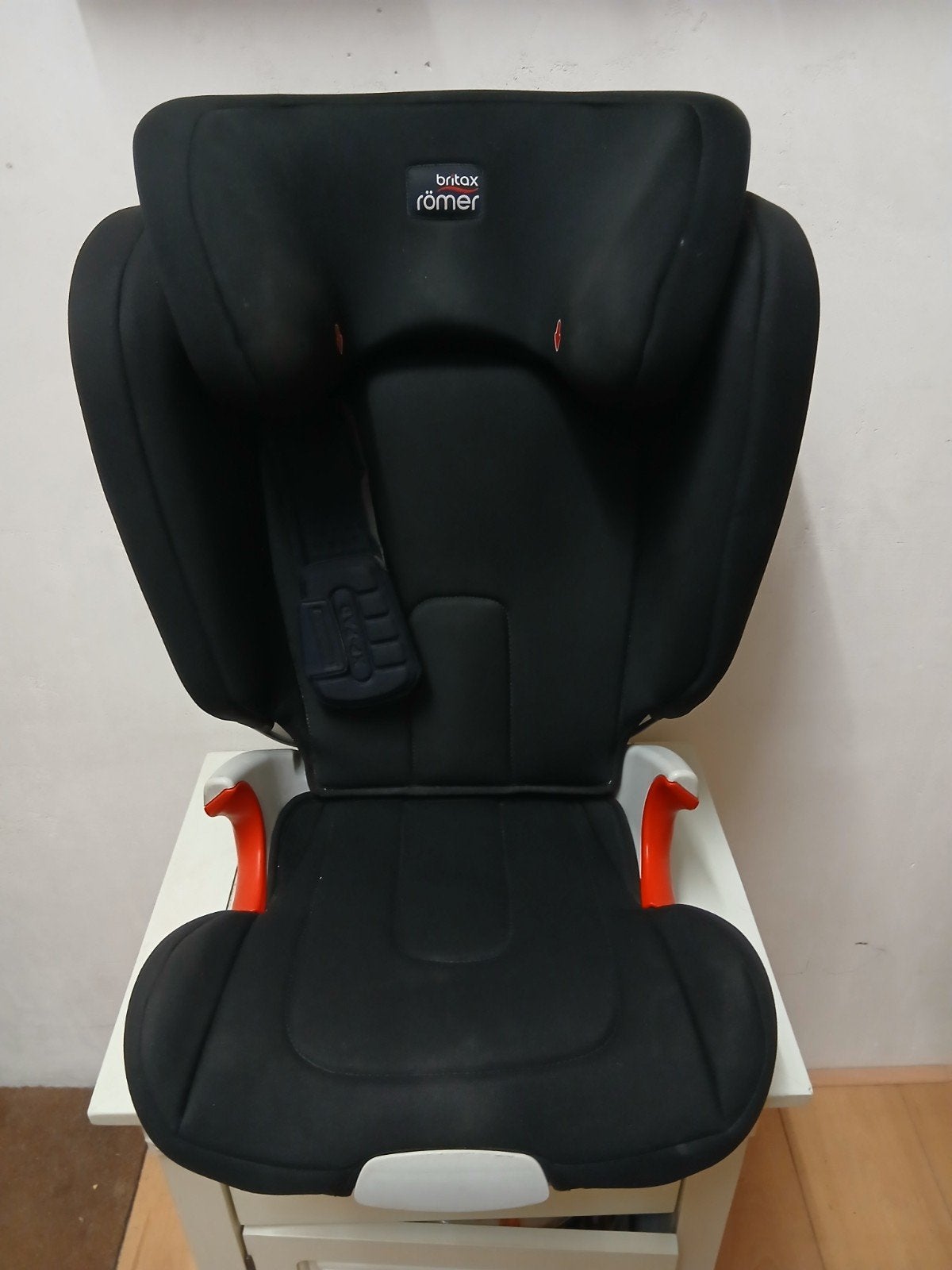 Britax Römer autostoel/zitverhoger (2 stuks), Kinderen en Baby's, Autostoeltjes, Ophalen, Romer, Autogordel, 15 t/m 36 kg