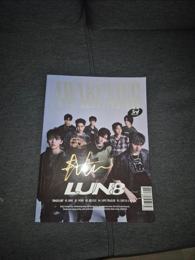 Gesigneerd LUN8 'Awakening' 3rd Mini Album K-Pop, Ophalen of Verzenden