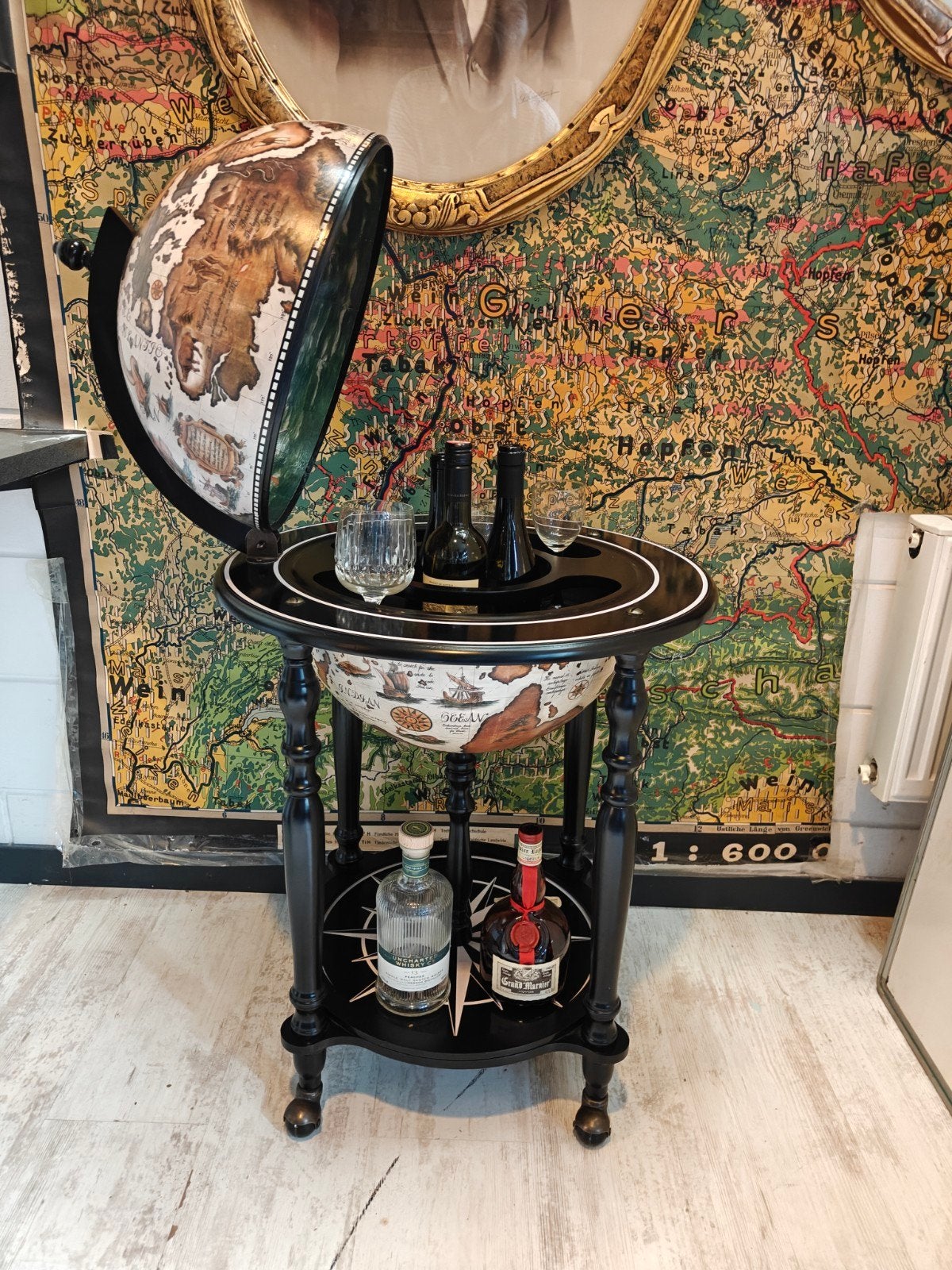 XXL Barglobe Wijnbar Globe Bar Top Staat 95 x 55 cm zgan !!, Ophalen of Verzenden