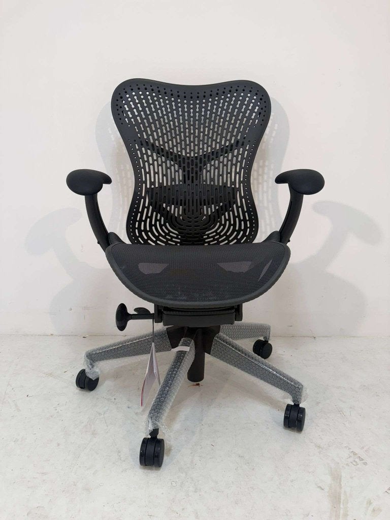 Herman Miller Mirra 2 nieuw €700,-, Niet ingevuld, Niet ingevuld, Niet ingevuld