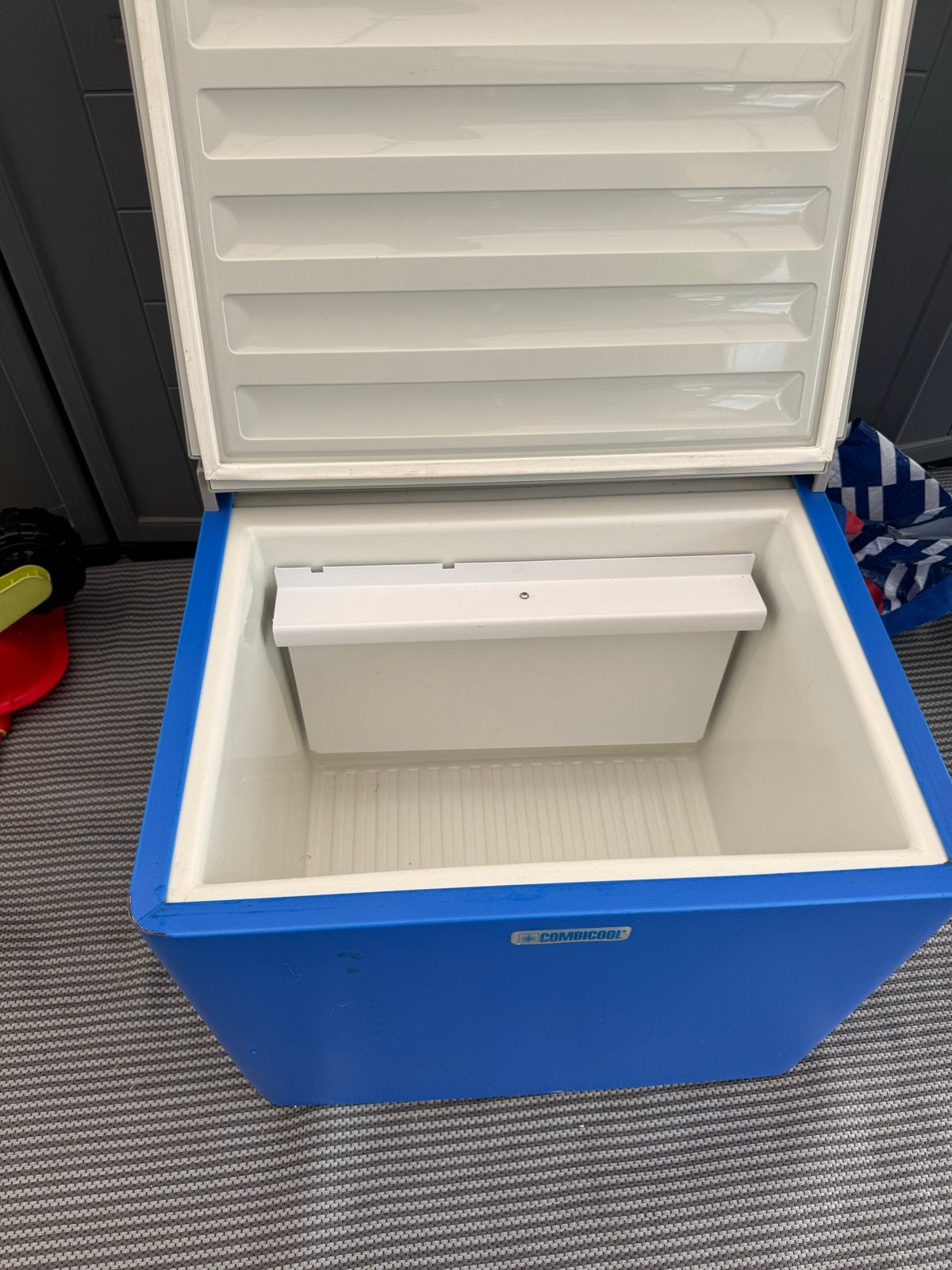 CombiCool Koelbox op Gas, 12V en 230V -, Ophalen of Verzenden, Gebruikt, Koelbox, Elektrisch