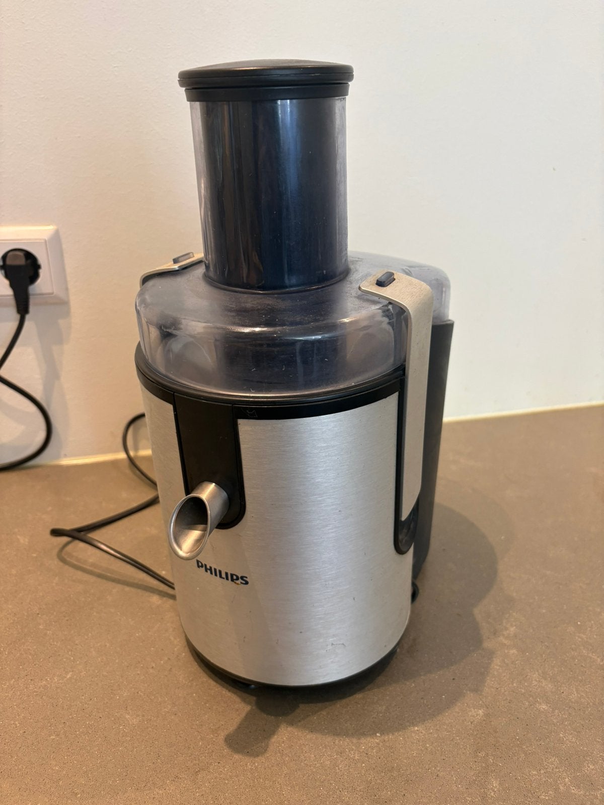 Philips sapcentrifuge / juicer HR1861 – werkt goed, Ophalen of Verzenden, Gebruikt, Sapcentrifuge