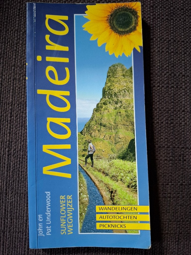 Sunflower Madeira Reisgids - Wandelgids en Autotochten, Europa, Ophalen of Verzenden, John en Pat Underwood, Reisgids of -boek