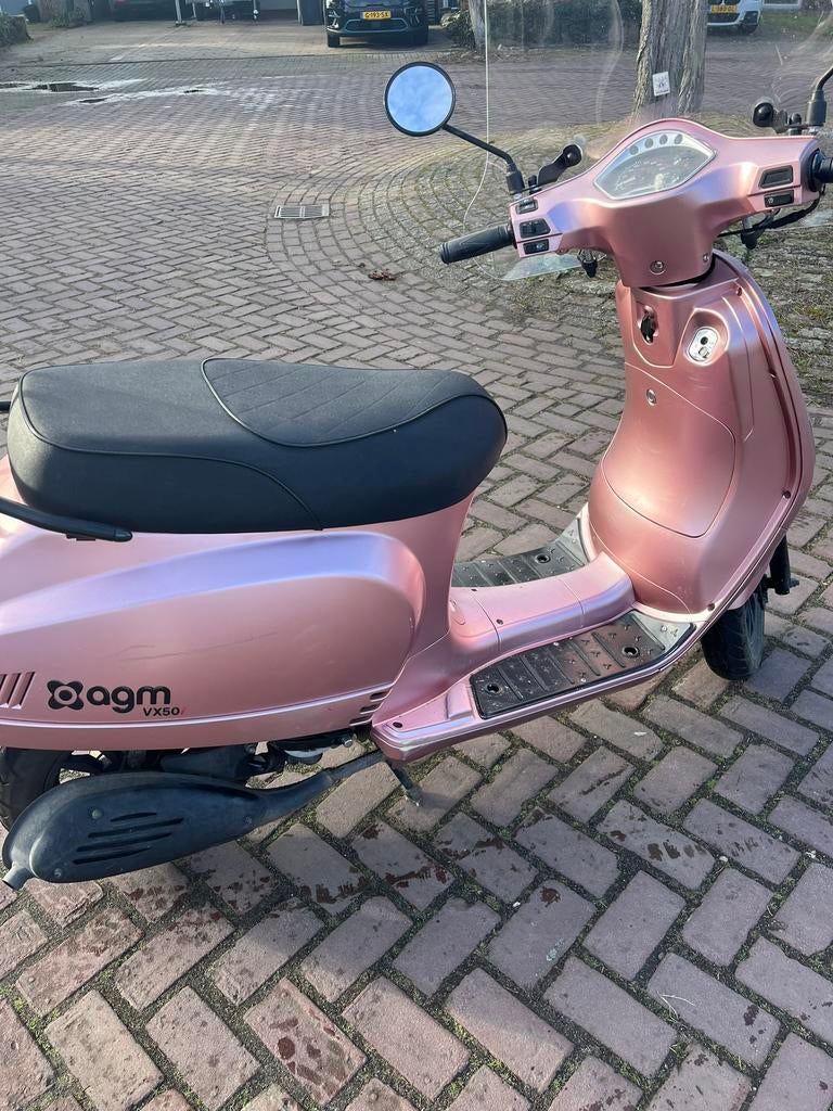 AGM VXI 50 scooter – rose gold kappenset – motor defect, Gebruikt, Benzine, Ophalen, Overige merken