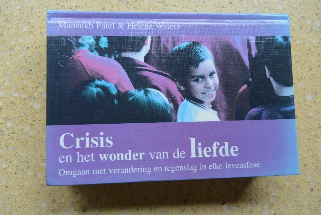 Crisis en het wonder van de liefde Mansukh Patel en Waters, Boeken, Ophalen of Verzenden, Gelezen, Mansukh Patel; H. Waters