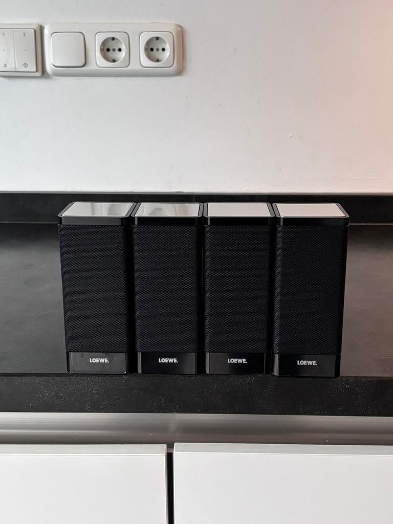 Loewe Individual speakers 4 stuks black, Audio, Tv en Foto, Luidsprekers, Overige merken, Gebruikt, Ophalen of Verzenden, Minder dan 60 watt