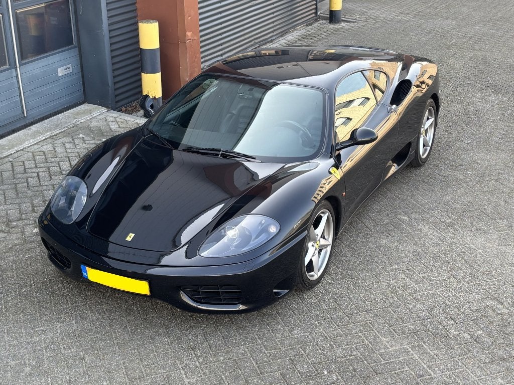 Ferrari 360 Modena Coupé F1 Carbon, Automaat, Achterwielaandrijving, Navigatiesysteem, Zwart