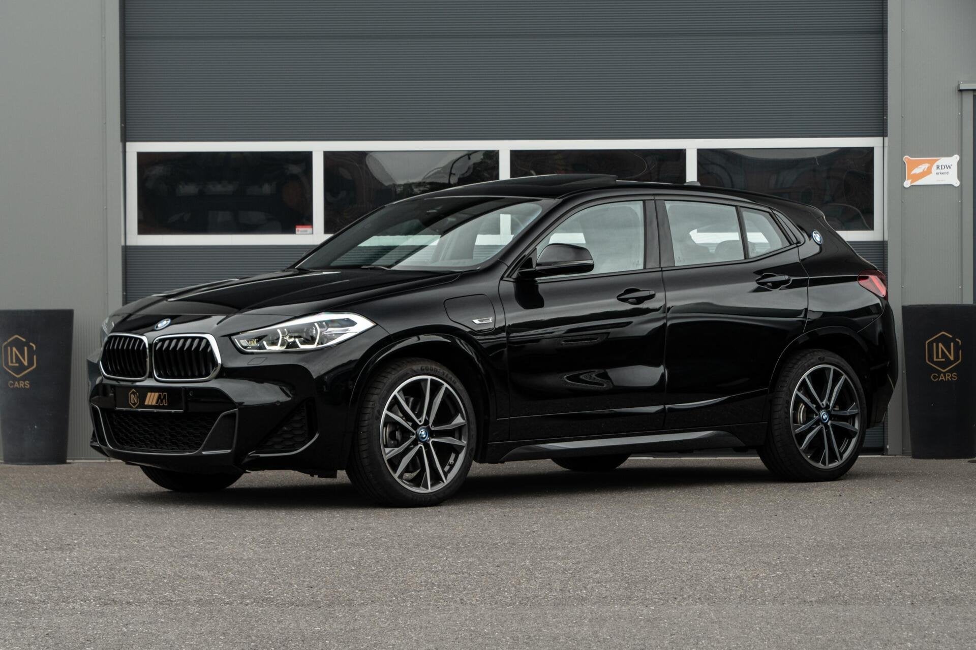BMW X2 xDrive25e M-sport | Pano| DAB | Apple carplay | HUD, Auto's, BMW, Automaat, X2, Gebruikt, Met garantie (alle)